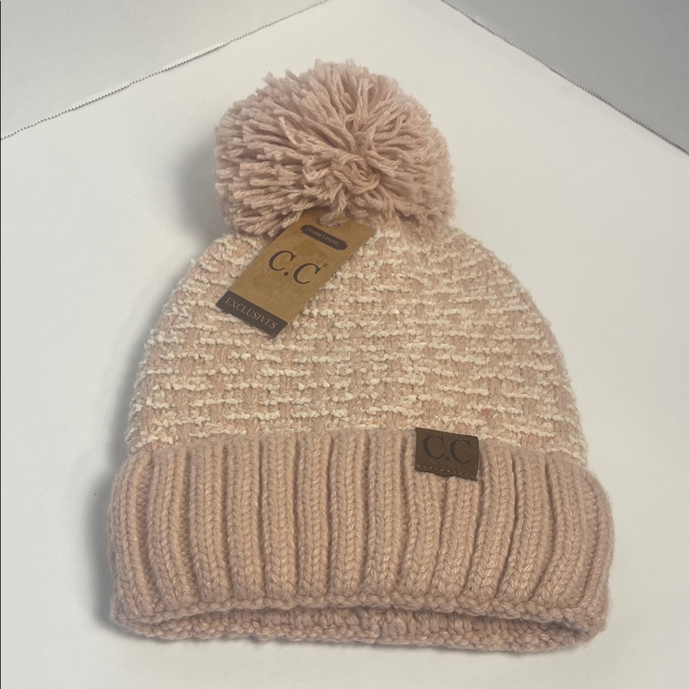 NWT‎ CC Pink and White Knit Pom Pom Beanie